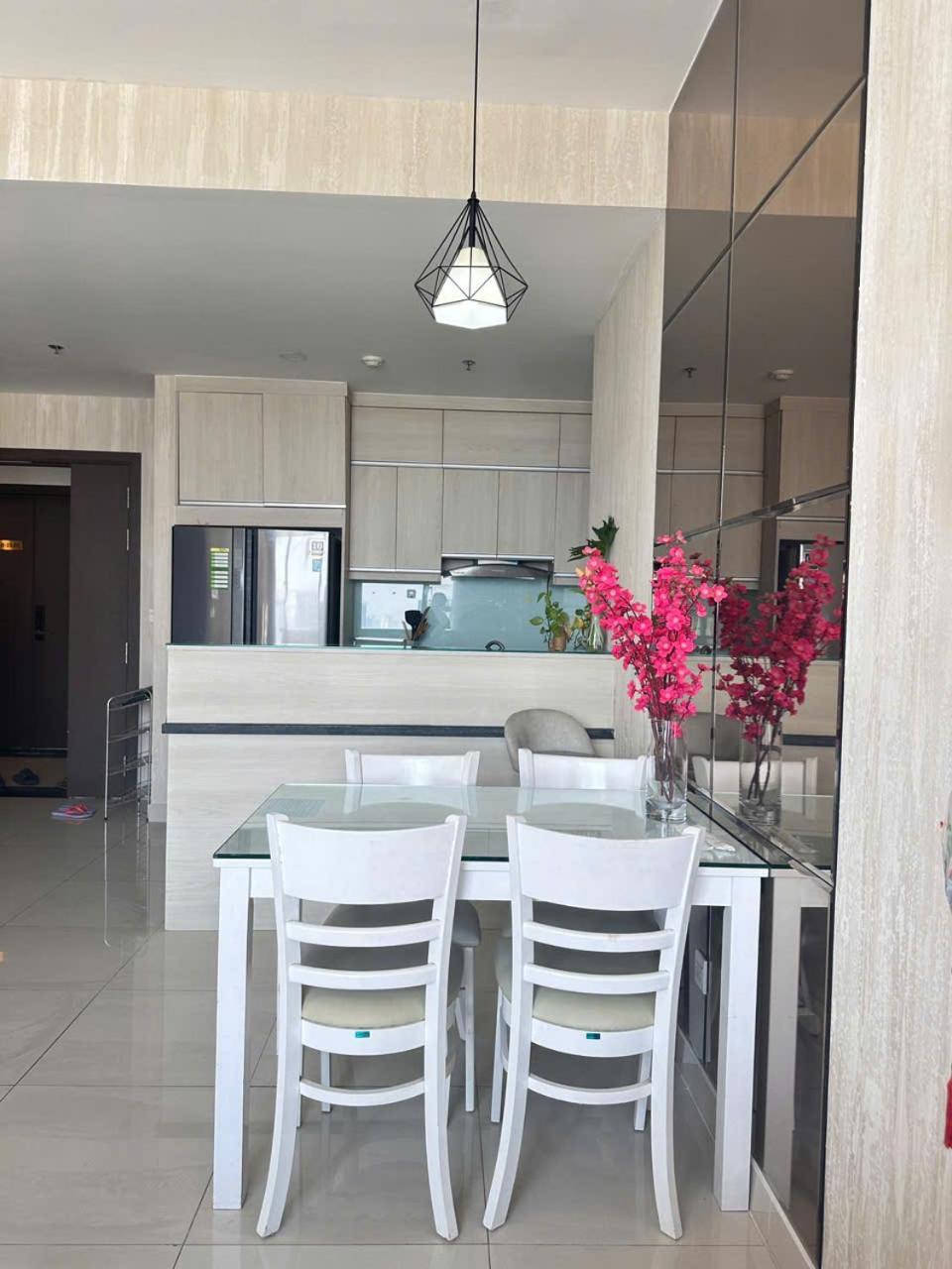 Your Home - Rivergate Residence Хошимин Экстерьер фото