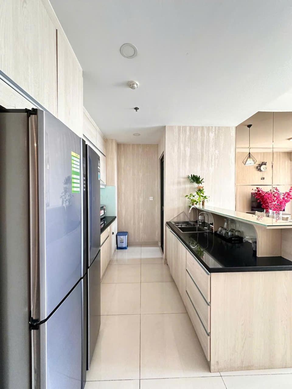 Your Home - Rivergate Residence Хошимин Экстерьер фото