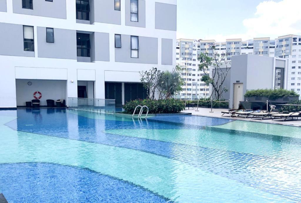 Your Home - Rivergate Residence Хошимин Экстерьер фото